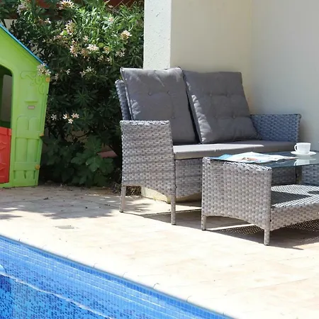 Villa Elina Near The Sea